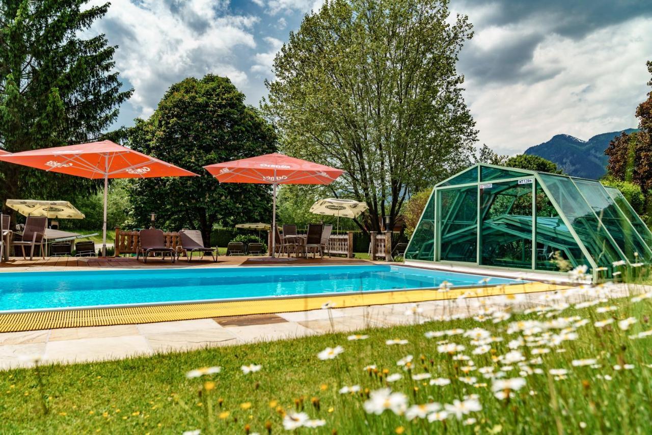 Sport & Familienhotel Baerenwirt Aich  Eksteriør billede
