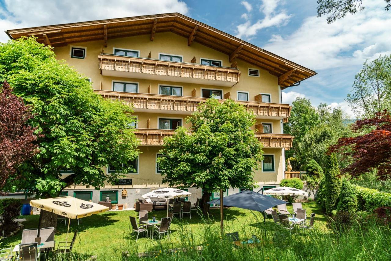 Sport & Familienhotel Baerenwirt Aich  Eksteriør billede