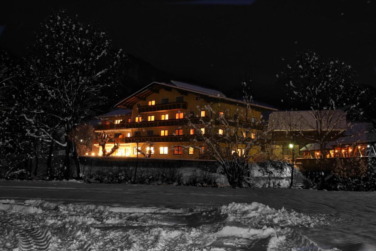 Sport & Familienhotel Baerenwirt Aich  Eksteriør billede